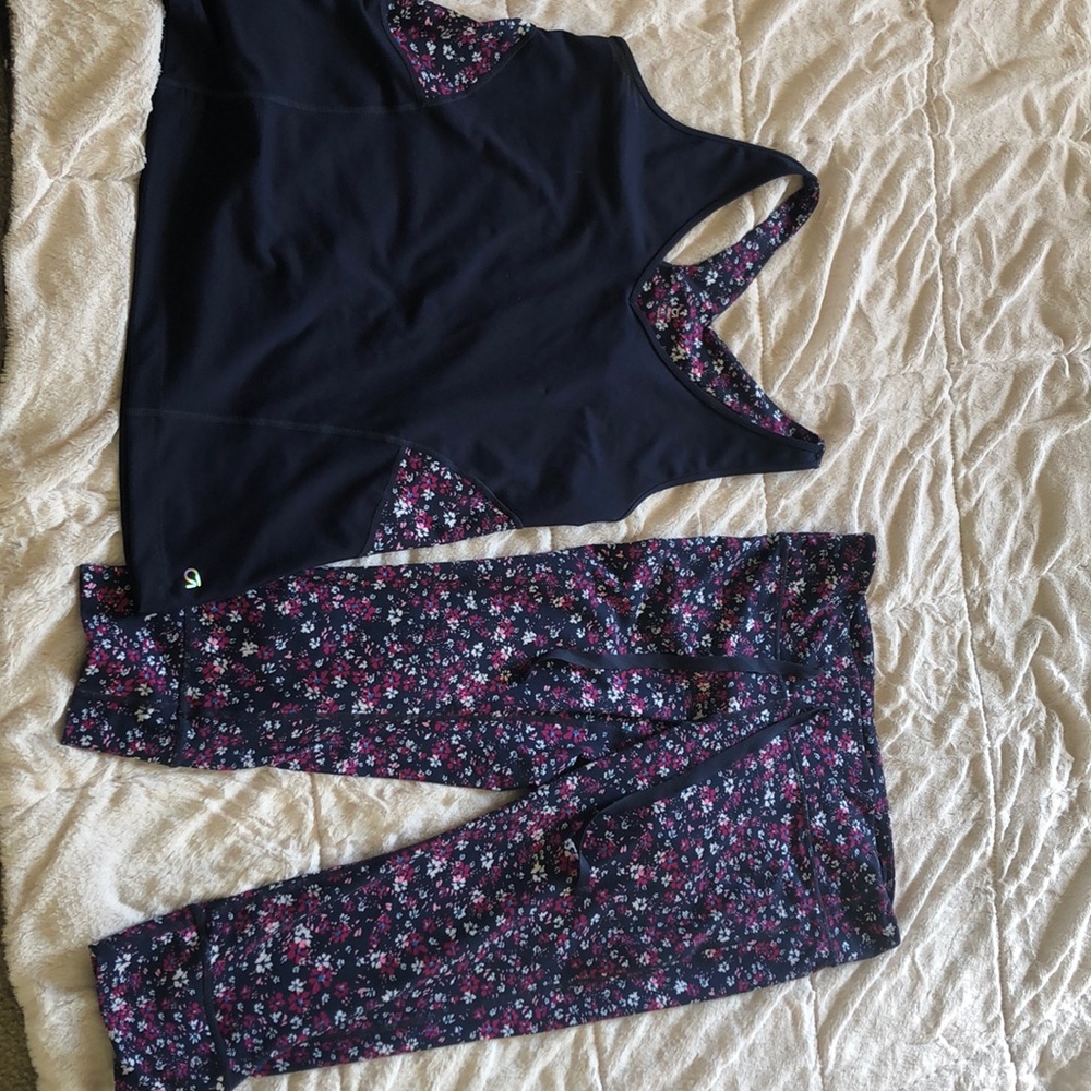 GAP Navy Blue Floral Tank and Leggings Set